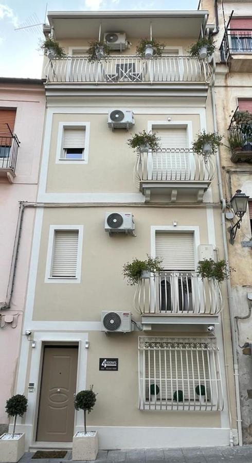 4Rooms B&B - Holiday Home Lamezia Terme Extérieur photo